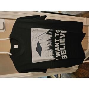 NEW - X-Files inspired tee - L - black - I want to believe - UFO - NWOT